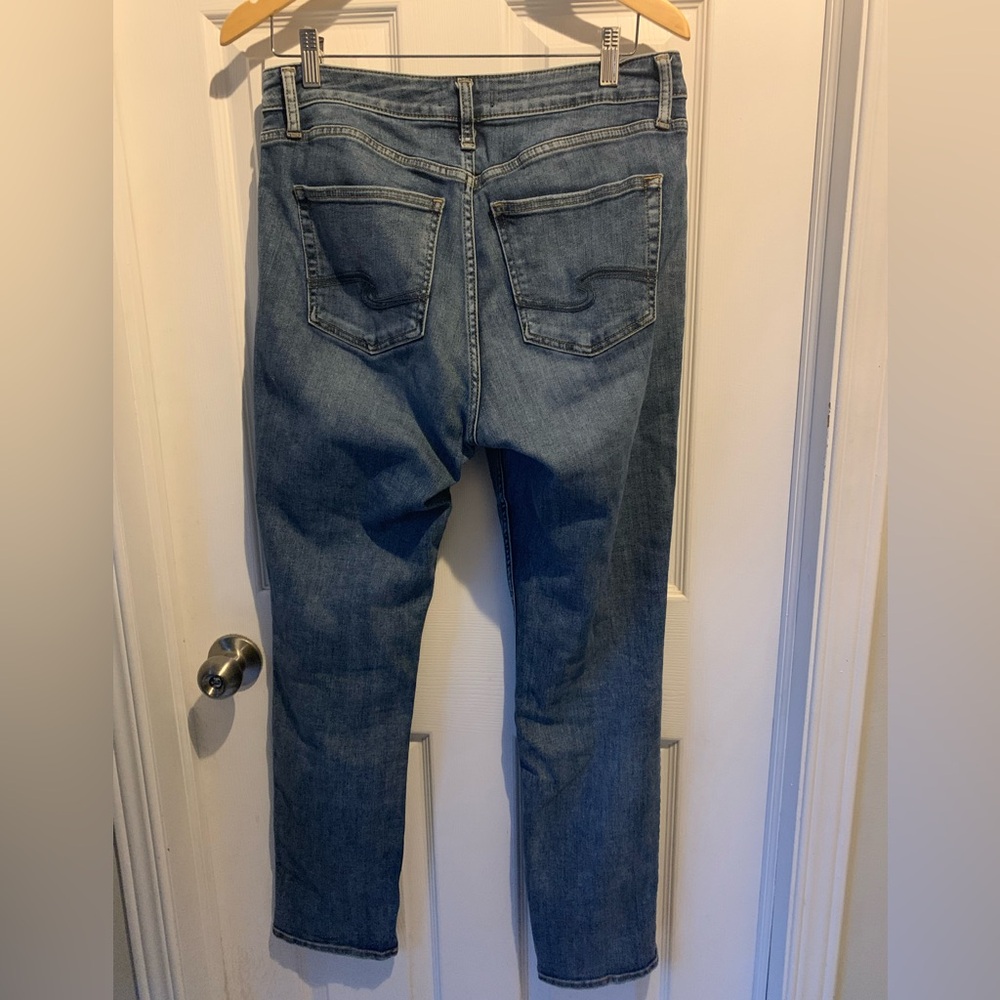 SILVER JEANS Avery Straight 31x31